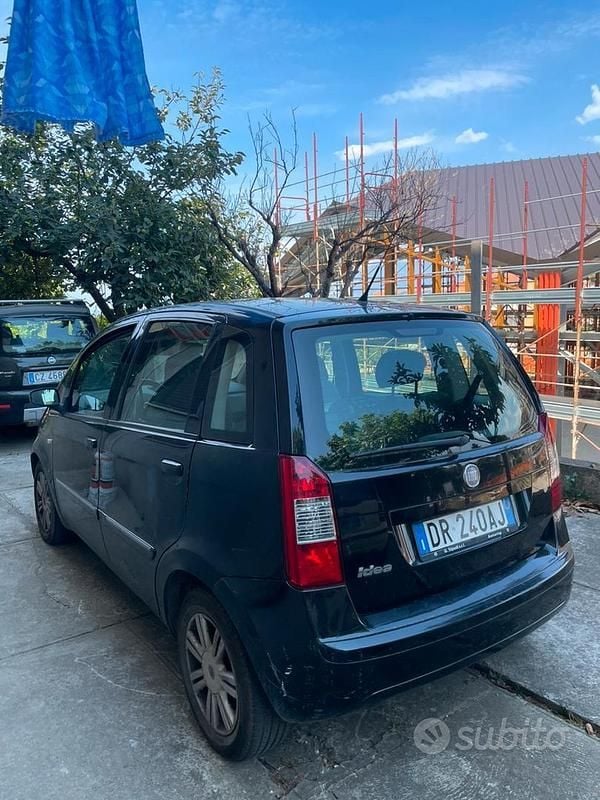 Usata Fiat Idea 90 CV (66 kW) 2008 Nero Monovolume