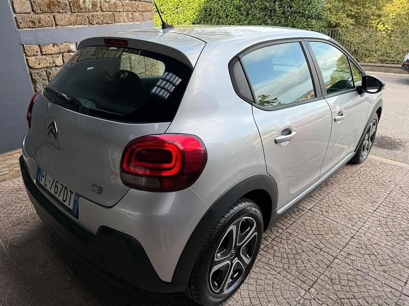 Usata Citroën C3 Shine 75 CV (55 kW) 2017 Argento Berlina