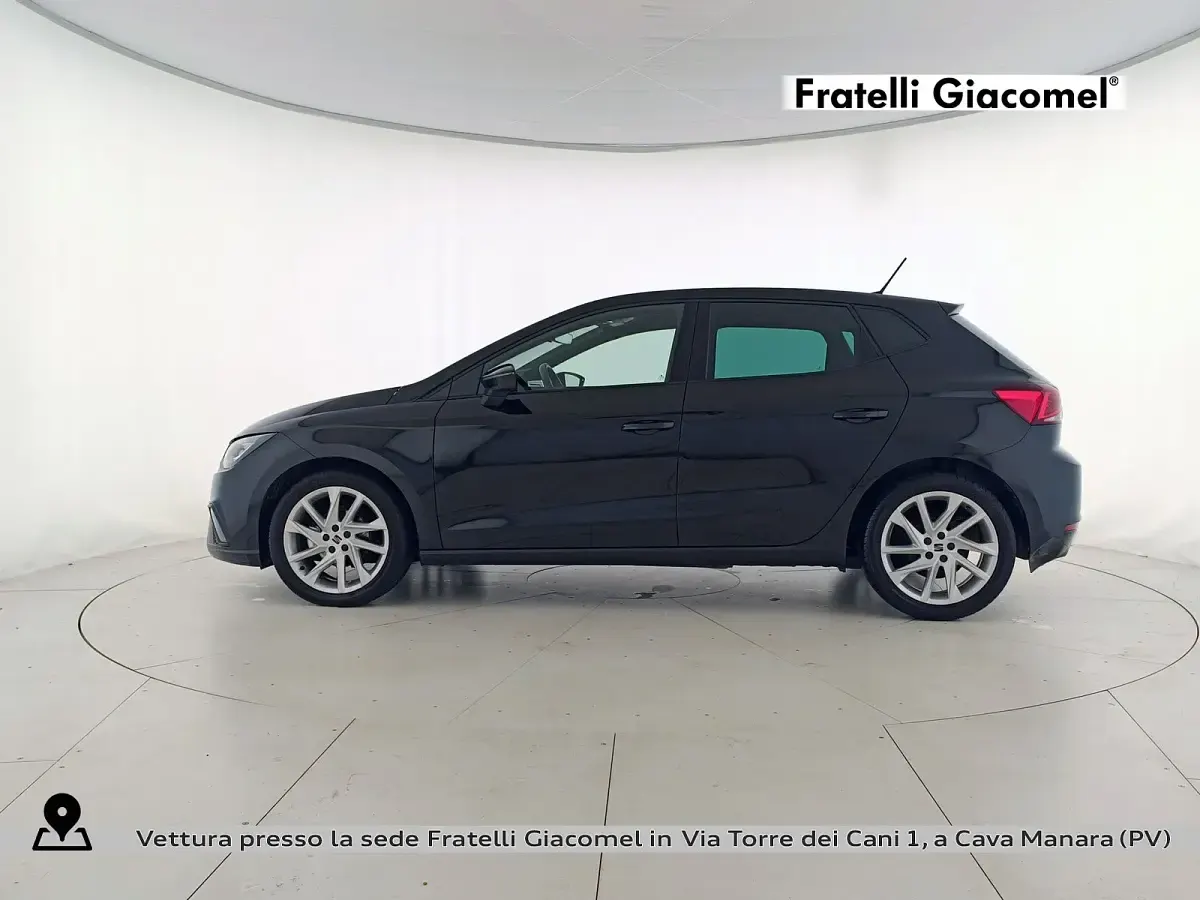Käytetty Seat Ibiza FR 95 HP (69 kW) 2025 Musta Viistoperä
