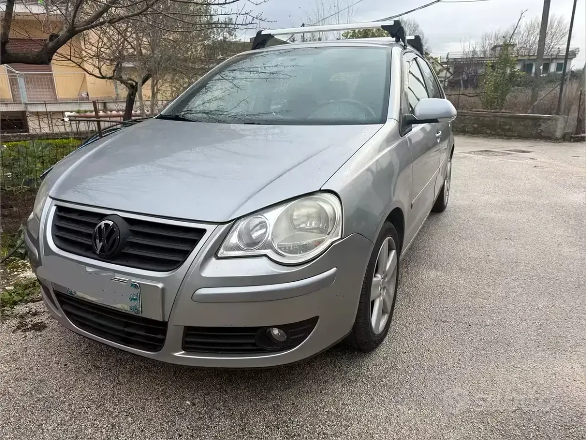 Usata VW Polo 69 CV (50 kW) 2006 Grigio Utilitaria