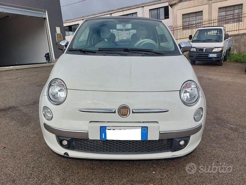 Usata Fiat 500 Lounge 69 CV (50 kW) 2011 Bianco Utilitaria