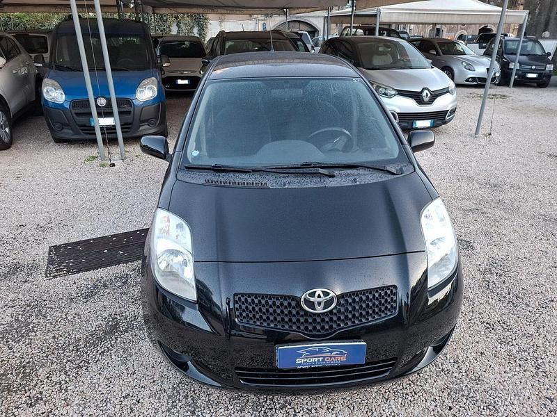 Usata Toyota Yaris Sol 89 CV (65 kW) 2008 Nero Berlina