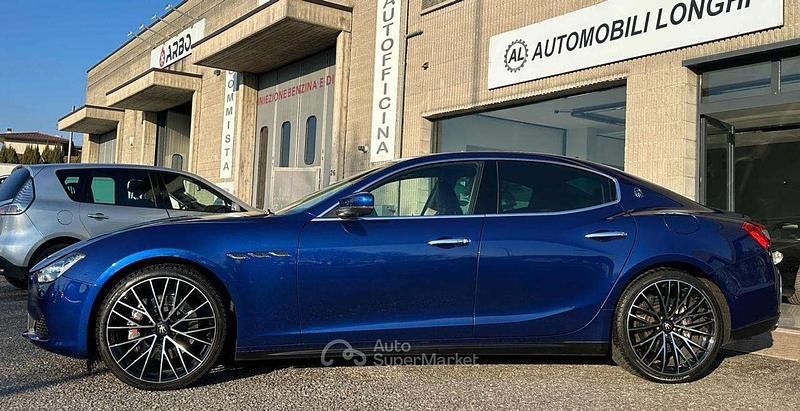 Usata Maserati Ghibli 409 CV (300 kW) 2017 Blu Berlina