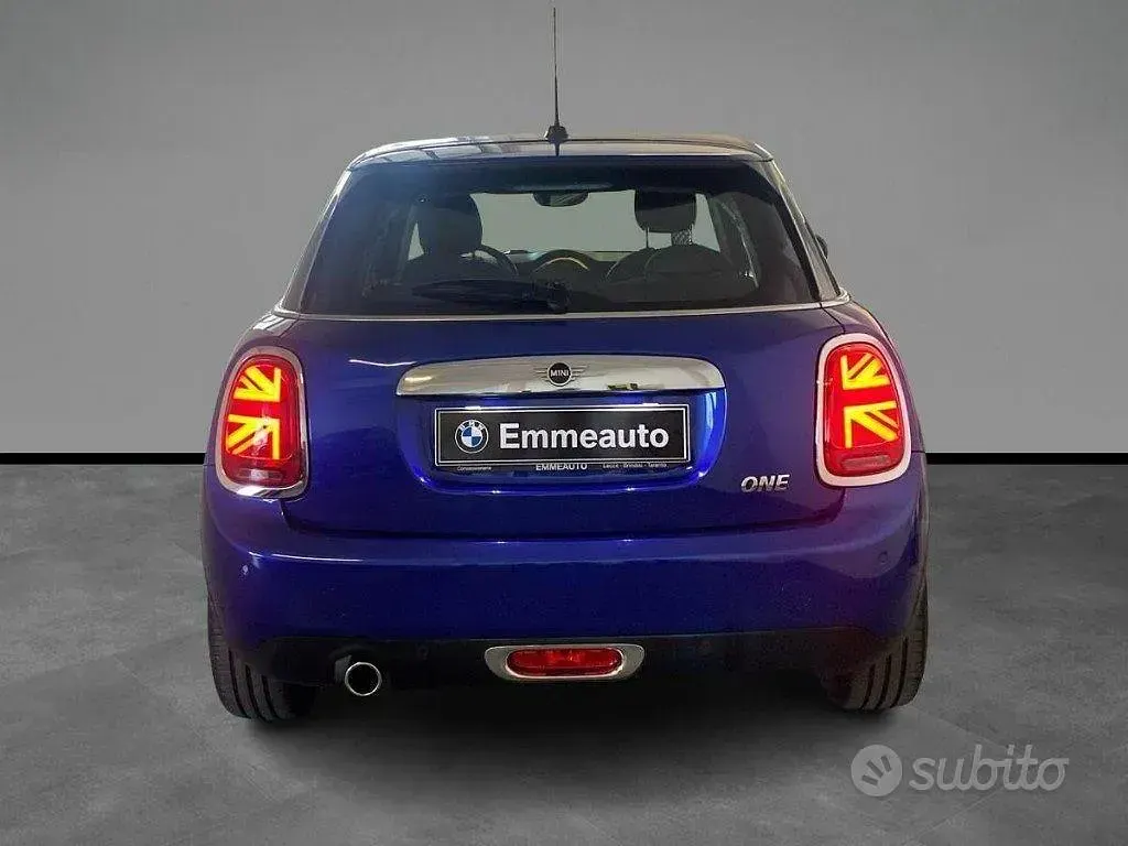 Usata Mini ONE 102 CV (75 kW) 2021 Bluazzurro Utilitaria