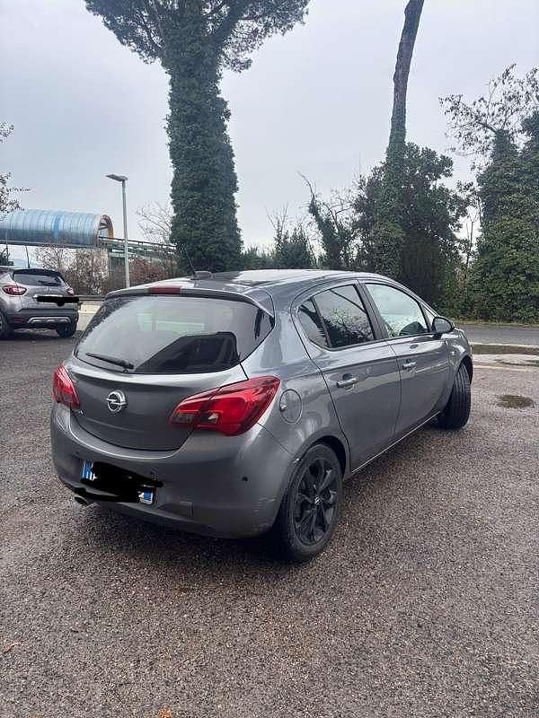 Usata Opel Corsa Cosmo 69 CV (50 kW) 2018 Berlina