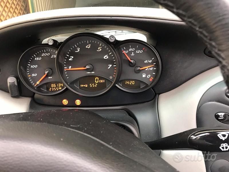 Usata Porsche Boxster 220 CV (161 kW) 2000 Nero Cabrio
