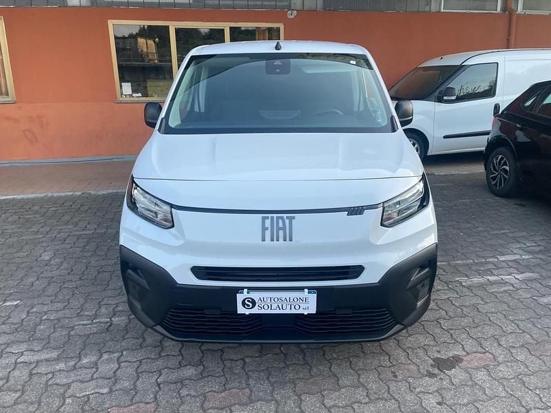 Usata Fiat Doblò 102 CV (75 kW) 2025 Bianco Monovolume