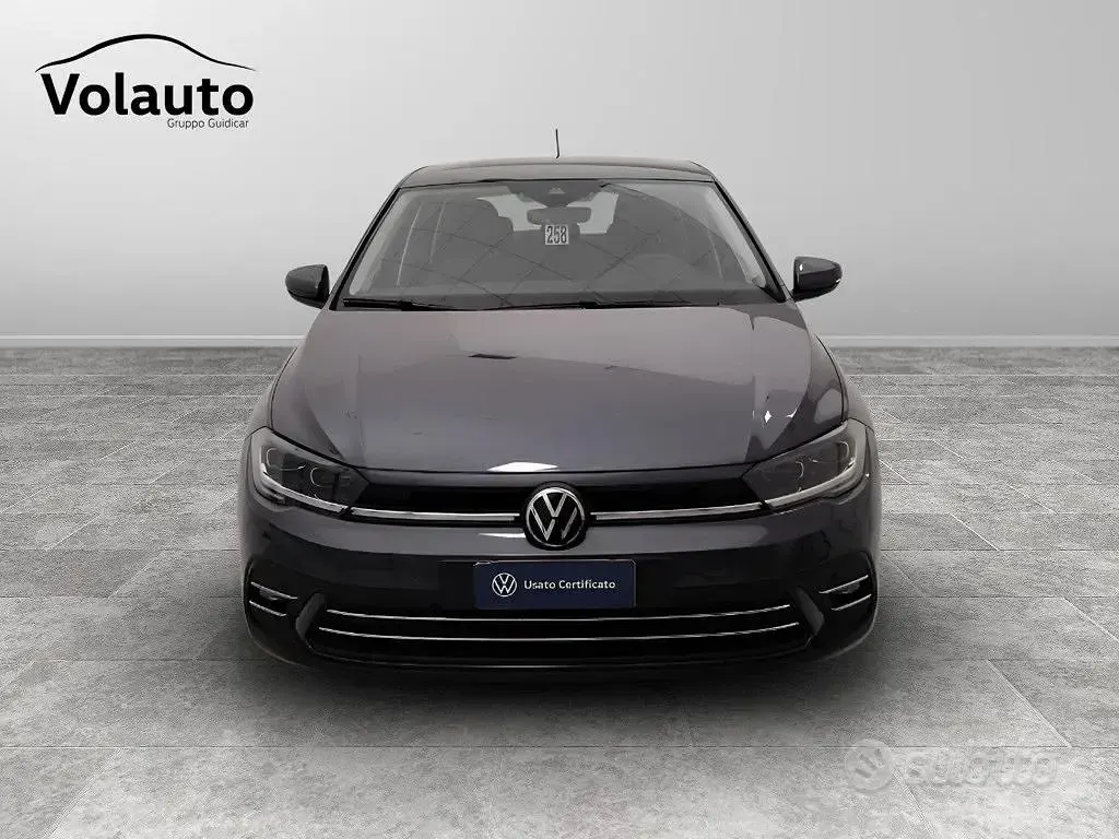 Usata VW Polo Style 95 CV (69 kW) 2025 Grigio Utilitaria