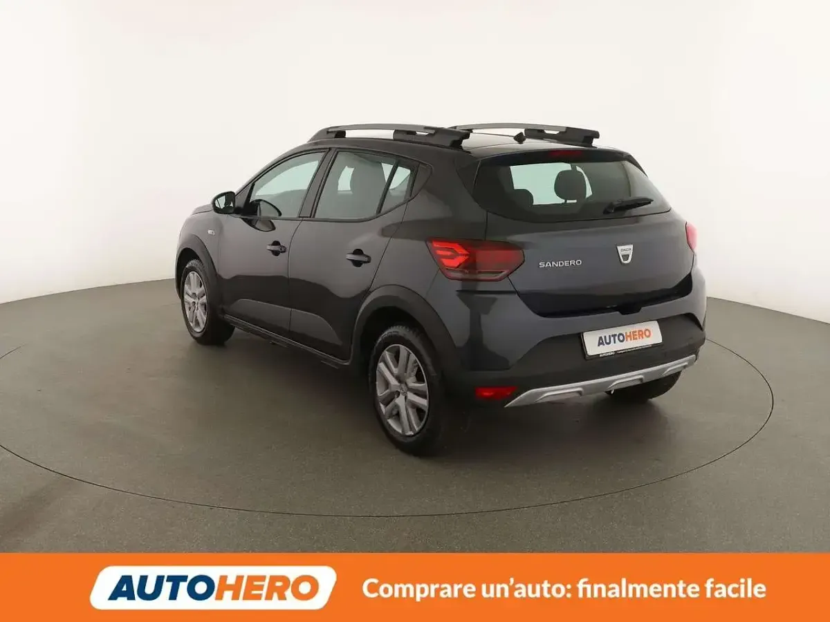 Usata Dacia Sandero Comfort 91 CV (66 kW) 2022 Nero Berlina