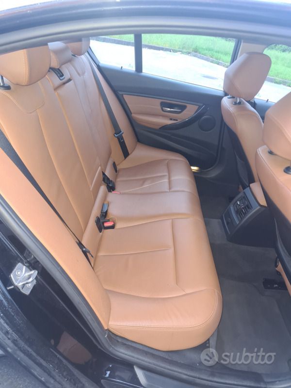 Usata BMW 320 Luxury Line 184 CV (135 kW) 2013 Nero Berlina