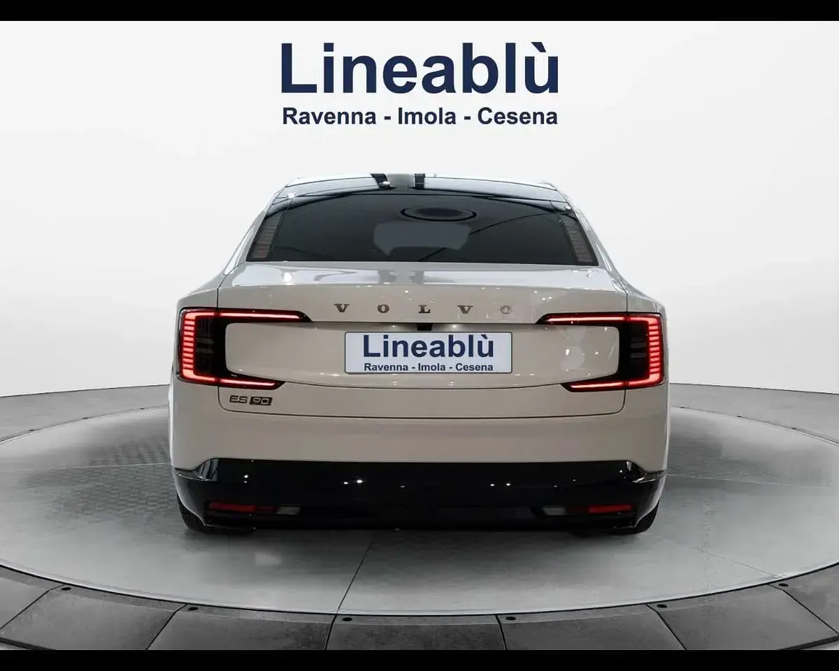 Nuova Volvo ES90 Ultra 139 kW (190 CV) 2026 Chrystal white perlato Berlina