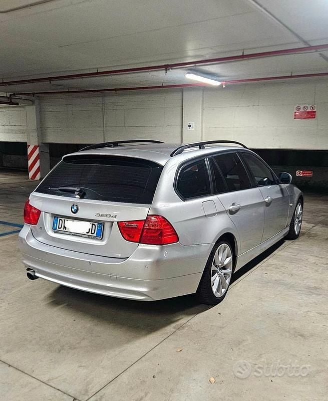 Usata BMW 320 177 CV (130 kW) 2009 Grigio Station wagon