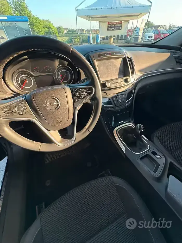 Usata Opel Insignia Cosmo 140 CV (102 kW) 2016 Nero Station wagon