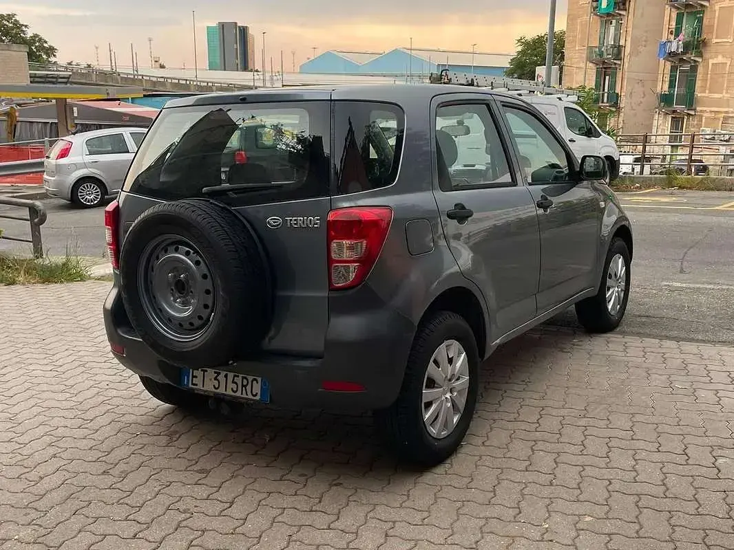 Usata Daihatsu Terios 86 CV (63 kW) 2007 SUV