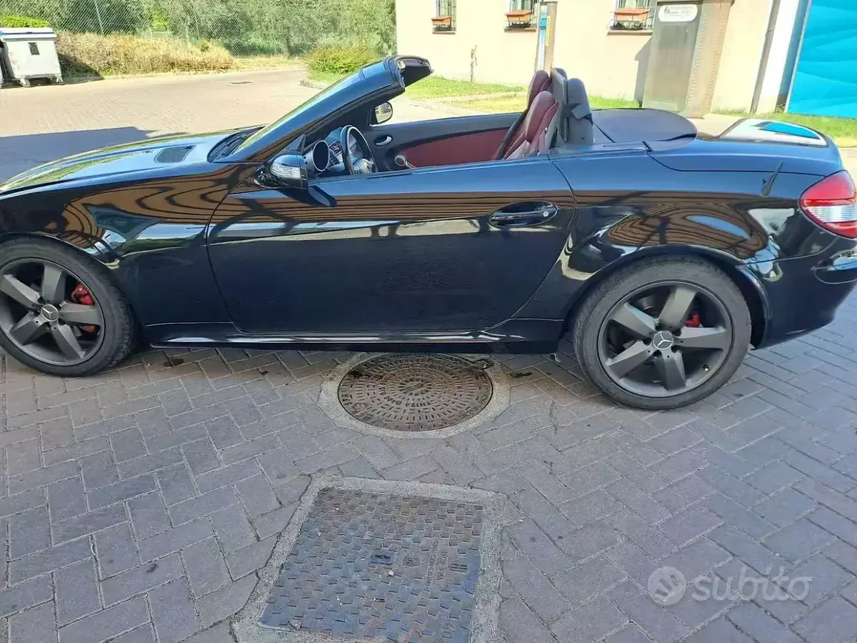 Usata Mercedes SLK200 163 CV (119 kW) 2006 Nero Cabrio