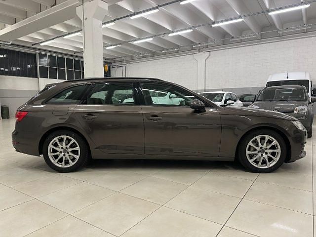 Usata Audi A4 Business 190 CV (139 kW) 2017 Bronzo Station wagon