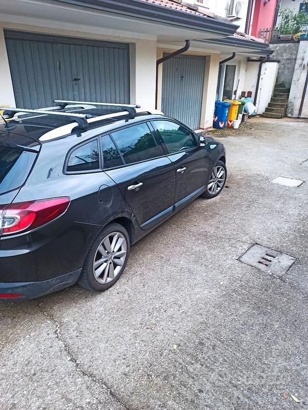 Usata Renault Mégane GrandTour 110 CV (80 kW) 2010 Nero Station wagon