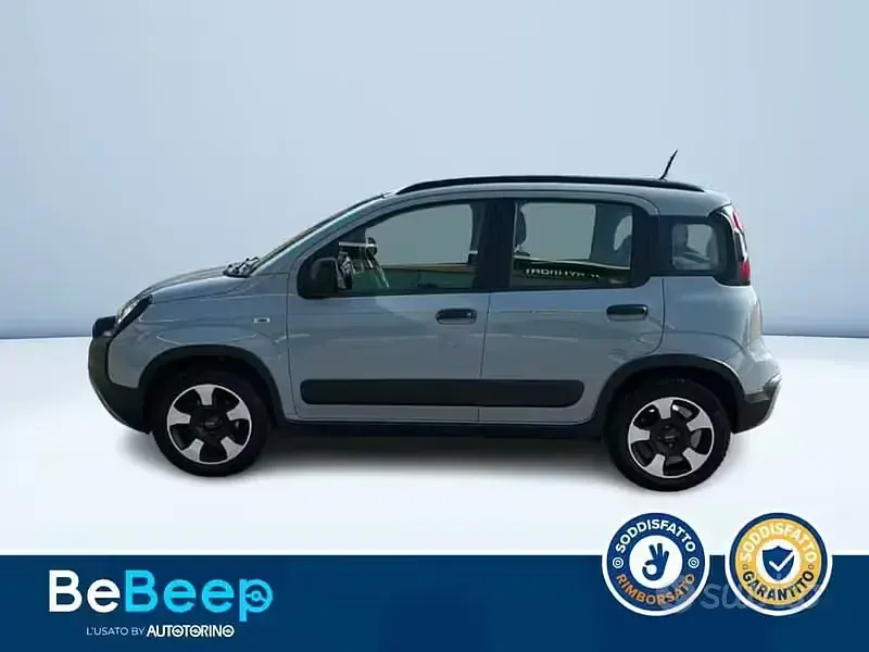 Usata Fiat Panda Cross Cross 70 CV (51 kW) 2021 Grigio metallizzato Utilitaria