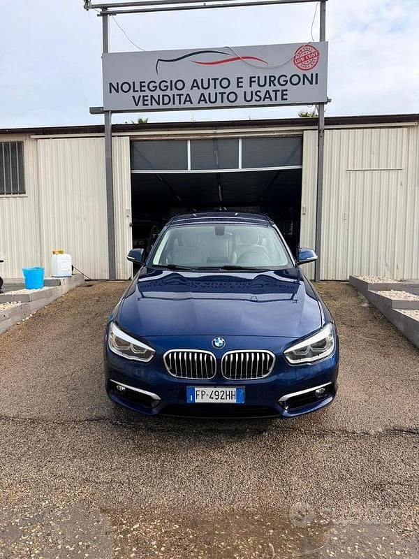 Usata BMW 120 190 CV (139 kW) 2018 Blu Utilitaria