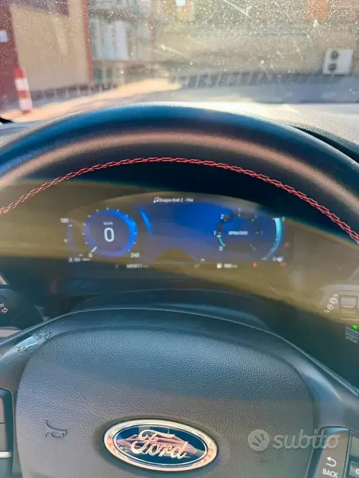 Usata Ford Kuga ST-Line 120 CV (88 kW) 2021 Grigio SUV