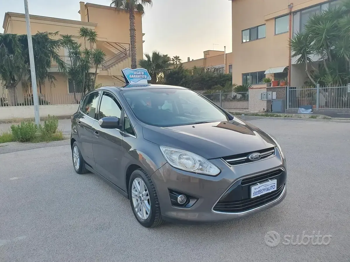 Usata Ford C-MAX Titanium 115 CV (84 kW) 2015 Grigio Monovolume