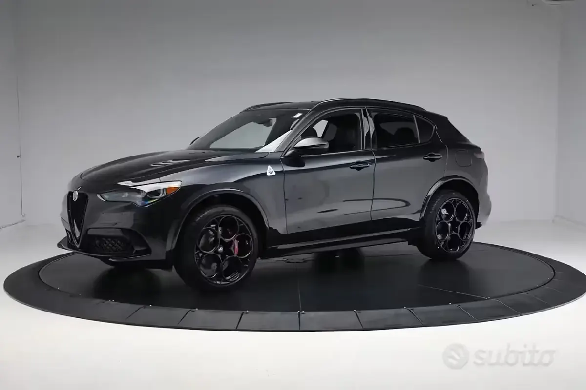 Nuova Alfa Romeo Stelvio Quadrifoglio 510 CV (375 kW) 2026 Nero SUV