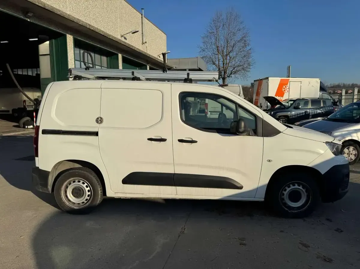 Usata Peugeot Partner 102 CV (75 kW) 2020 Bianco Monovolume