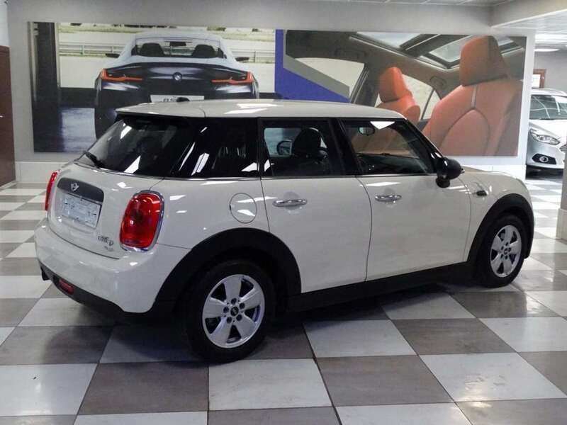 Usata Mini One D Hype 116 CV (85 kW) 2017 Bianco pastello Utilitaria