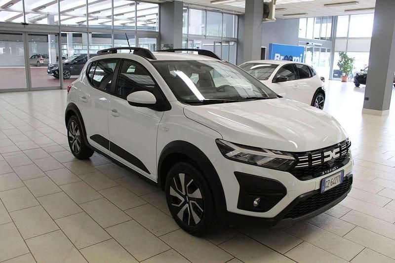 Usata Dacia Sandero Expression 101 CV (74 kW) 2025 Bianco Utilitaria