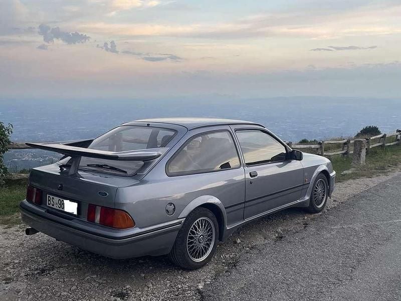 Usata Ford Sierra RS 204 CV (150 kW) 1986 Blu/azzurro Berlina