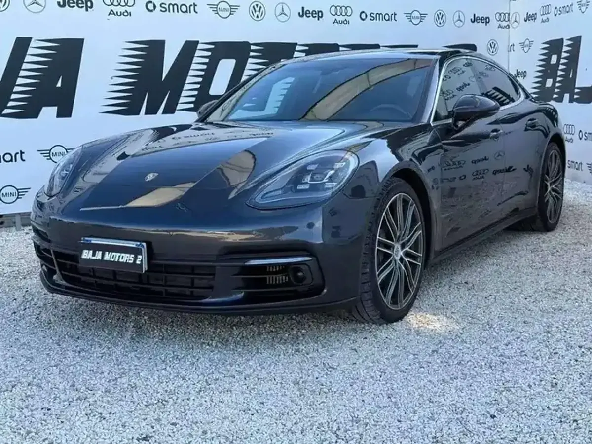 Usata Porsche Panamera 421 CV (309 kW) 2017 Grigio Utilitaria