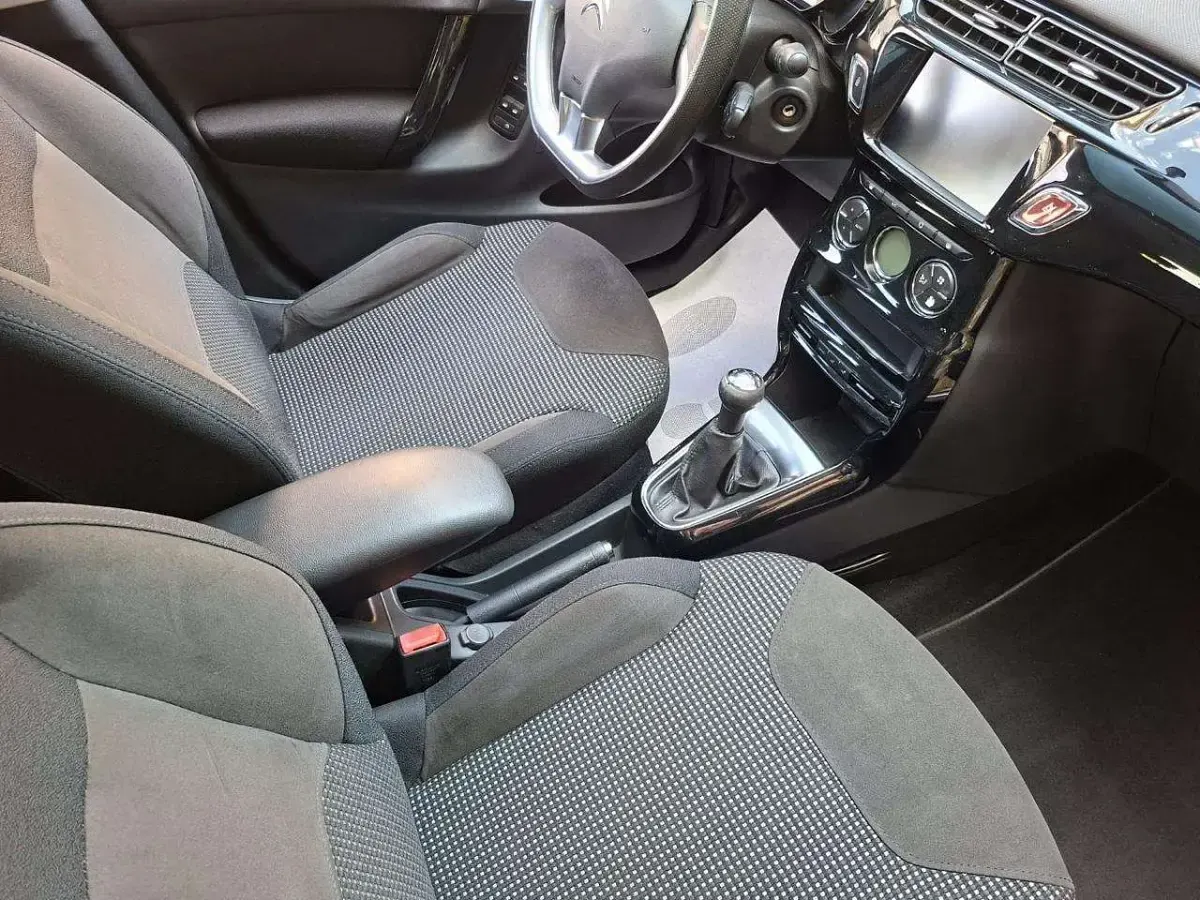 Usata Citroën C3 Exclusive 68 CV (50 kW) 2015 Grigio Berlina