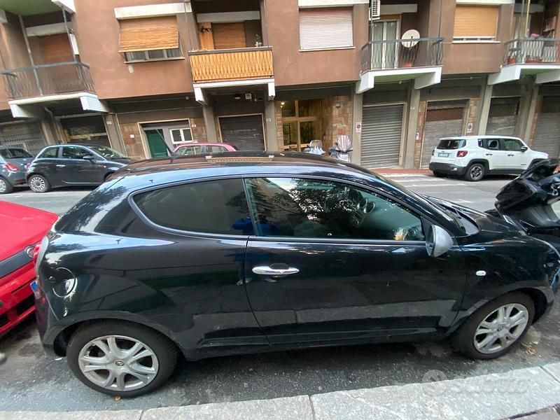 Usata Alfa Romeo MiTo 70 CV (51 kW) 2011 Nero Utilitaria