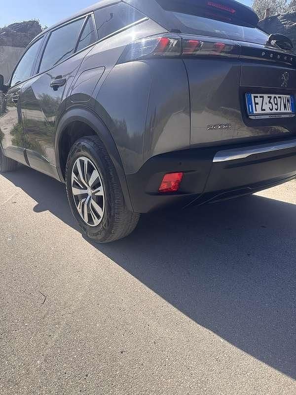 Usata Peugeot 2008 Active 131 CV (96 kW) 2020 SUV
