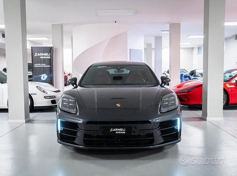 Usata Porsche Panamera Sport 354 CV (260 kW) 2024 Grigio Utilitaria