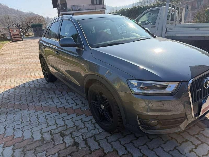 Begagnad Audi Q3 Business 140 HK (102 kW) 2014 Grå SUV