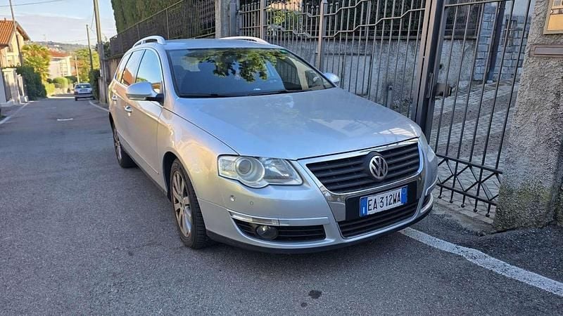 Usata VW Passat 140 CV (102 kW) 2010 Grigio Station wagon