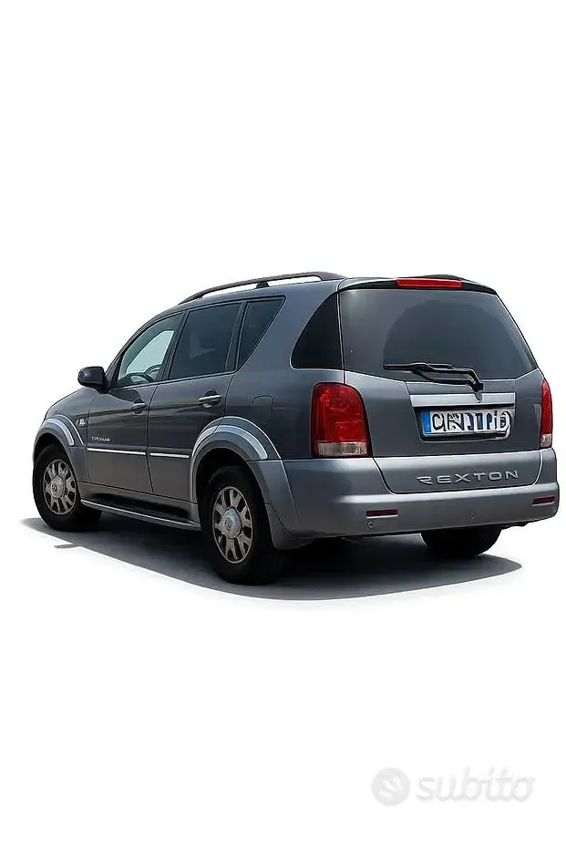 Usata SsangYong Rexton 165 CV (121 kW) 2005 Grigio SUV