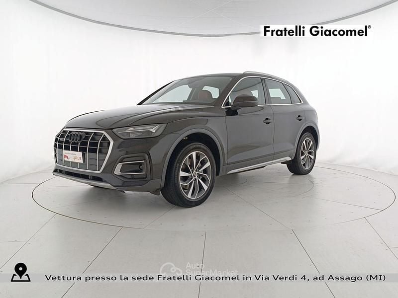 Nero mito metallizzato Usata 2022 Audi Q5 Advanced SUV | 34.900 € (Buon prezzo) - Immagine 1/4