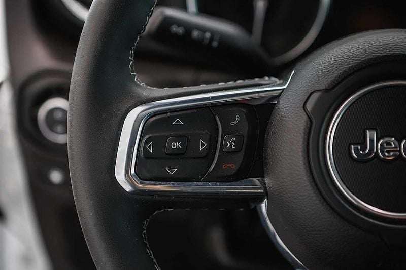 Usata Jeep Wrangler Sahara 380 CV (279 kW) 2024 Bianco SUV