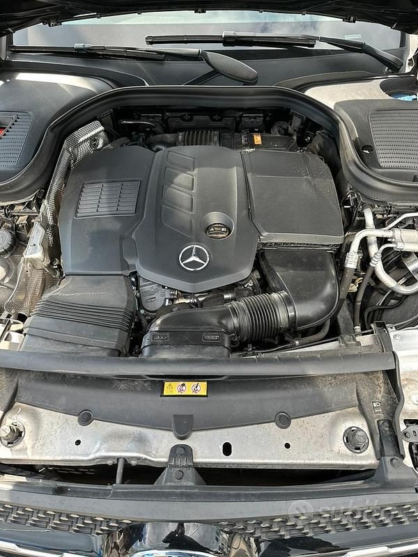 Usado Mercedes E300 Premium Plus 245 CV (180 kW) 2020 Coupe