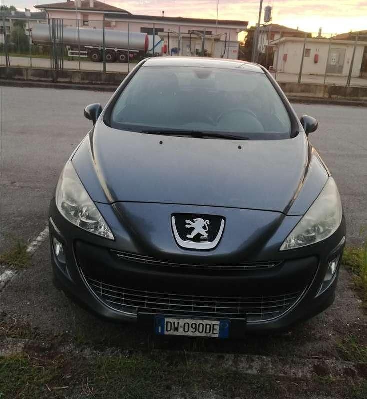 Usata Peugeot 308 Premium 90 CV (66 kW) 2009 Grigio Berlina