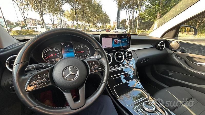 Usata Mercedes C180 Business 116 CV (85 kW) 2019 Grigio Station wagon