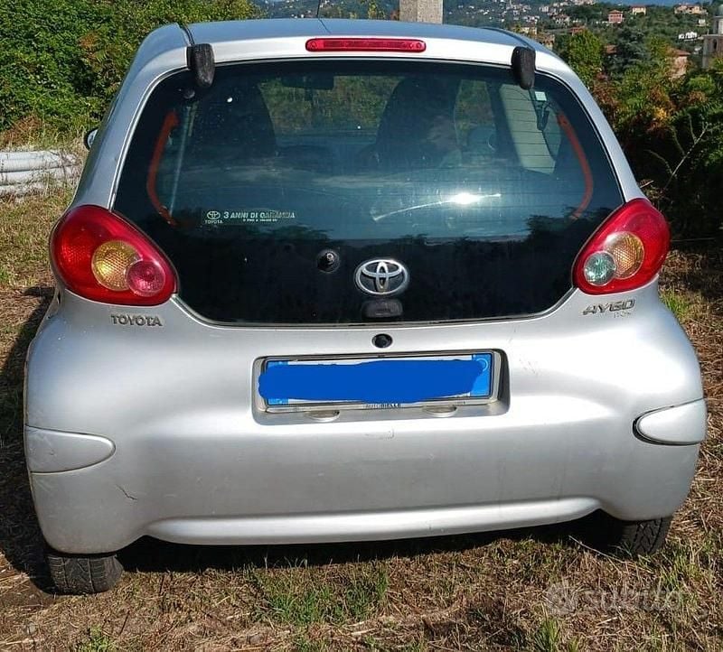 Usata Toyota Aygo 68 CV (50 kW) 2008 Grigio Utilitaria