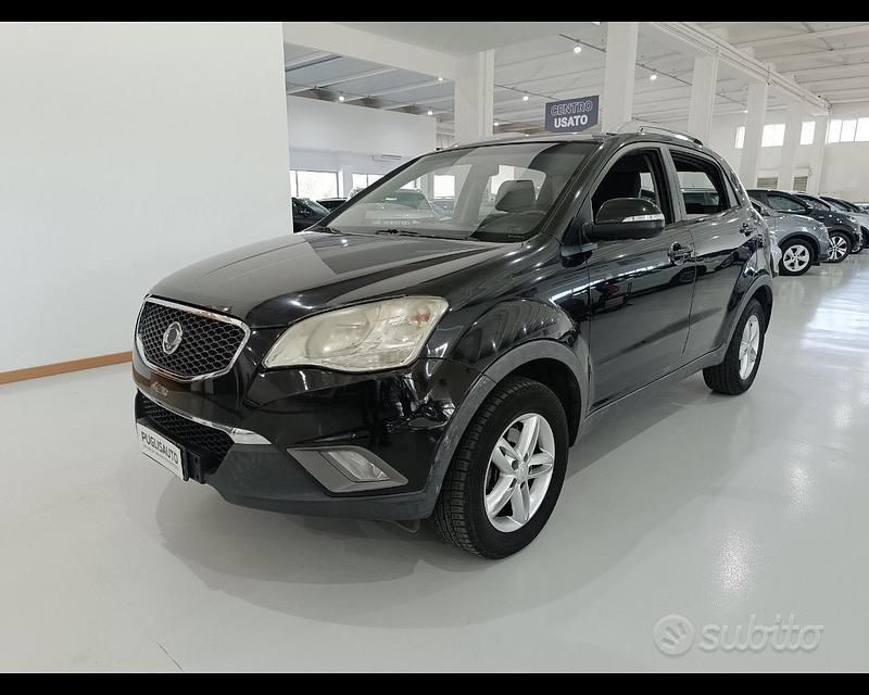 Usata SsangYong Korando 175 CV (128 kW) 2011 Nero SUV