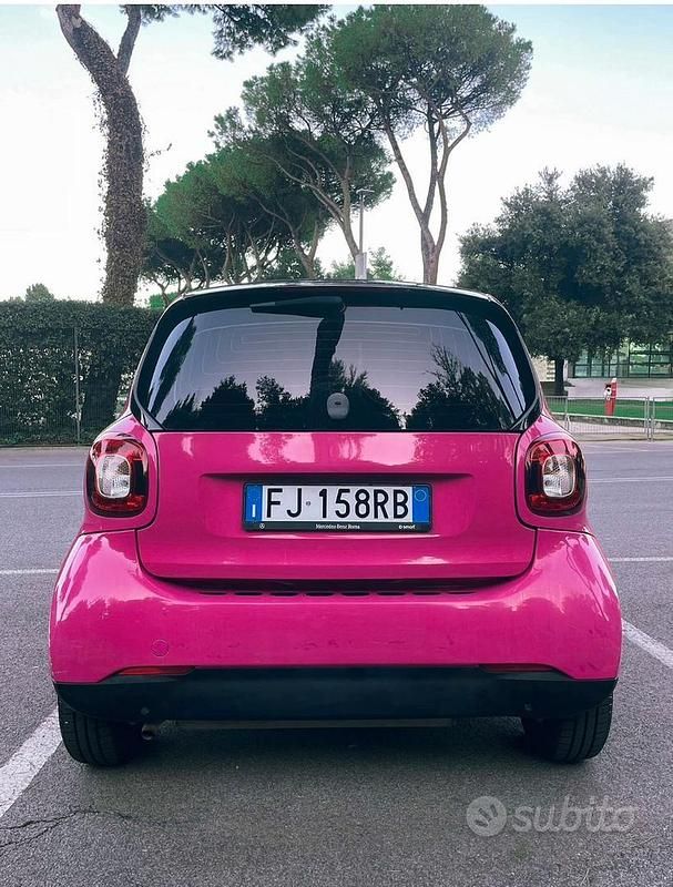 Usata Smart ForFour 2017 Rosso Utilitaria