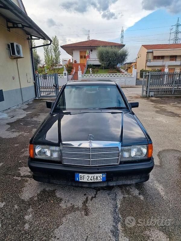 Usata Mercedes 190 1986 Nero Berlina