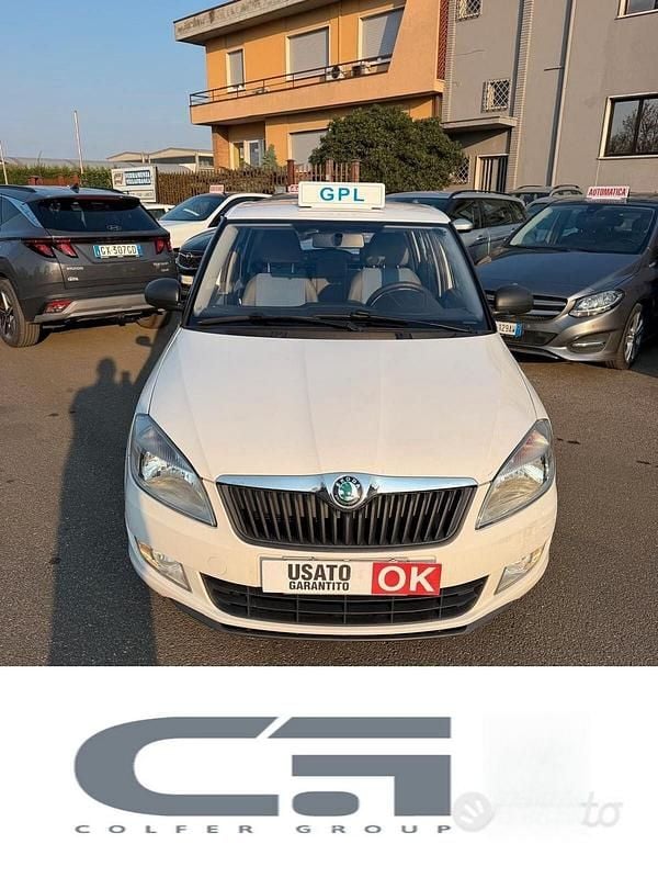 Usata Skoda Fabia Active 60 CV (44 kW) 2012 Bianco Berlina