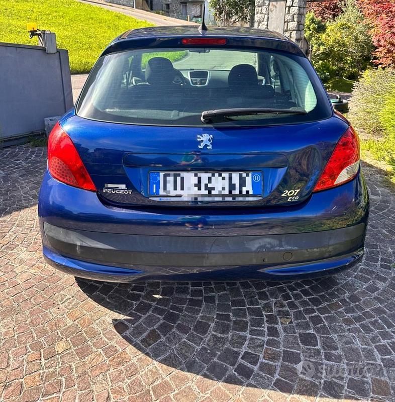 Usata Peugeot 207 73 CV (53 kW) 2011 Blu Berlina