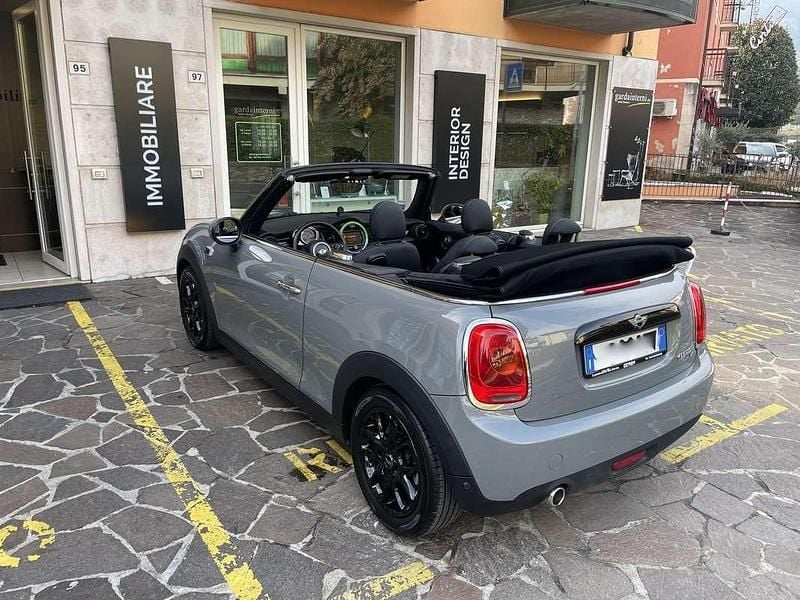 Usata Mini Cooper D Cabriolet 116 CV (85 kW) 2018 Grigio Cabrio